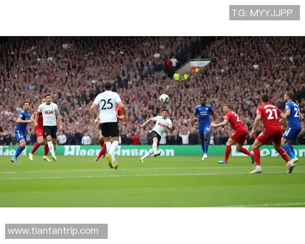 强势崛起的足球明星们如何在绿茵场上书写传奇人生